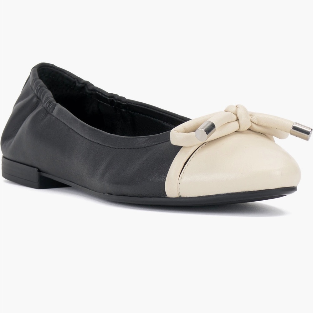 Women's Black and Cream Ballet Flats